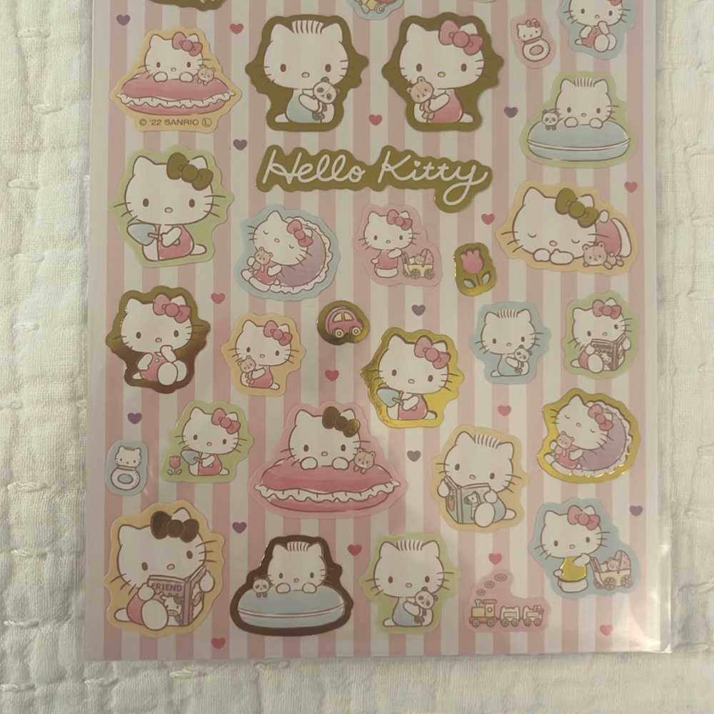 Hello Kitty Sticker Set - Picture 3 of 5